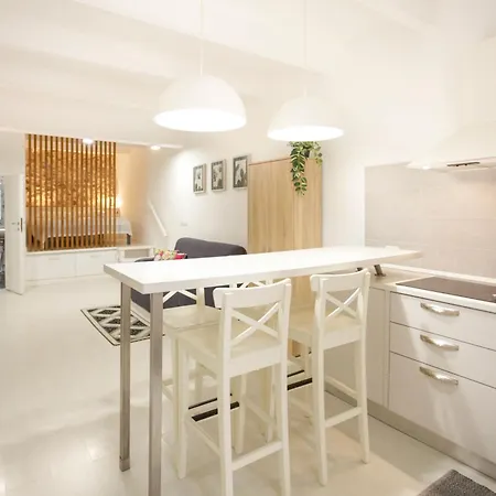 Maio Apartment *