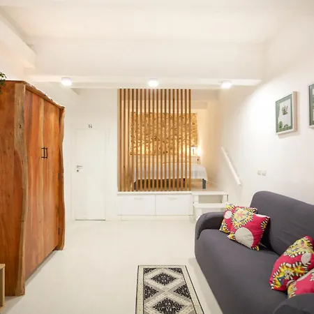 Maio Apartment *